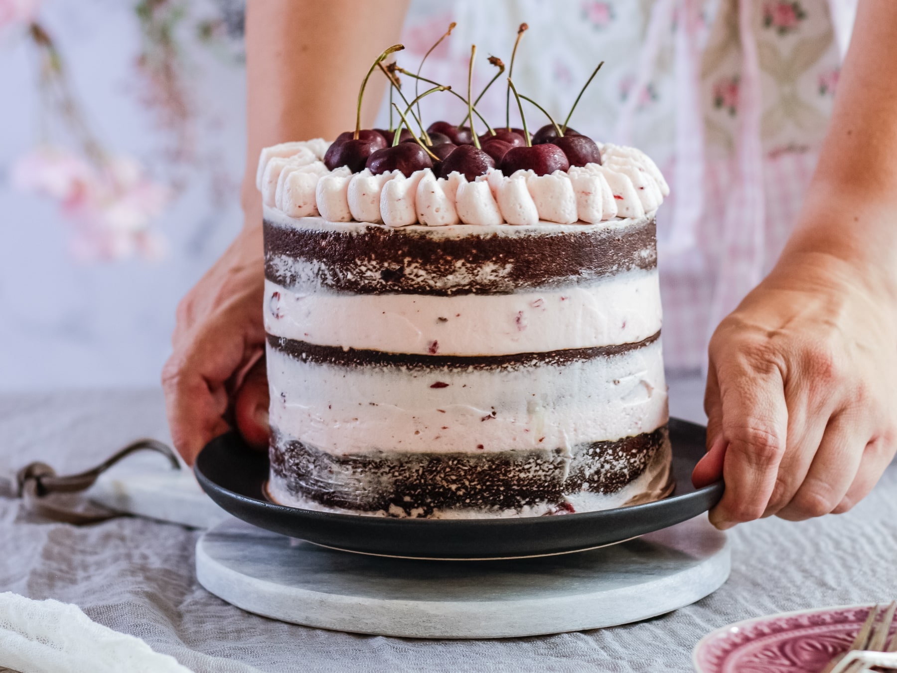 Layer cake cerezas y chocolate